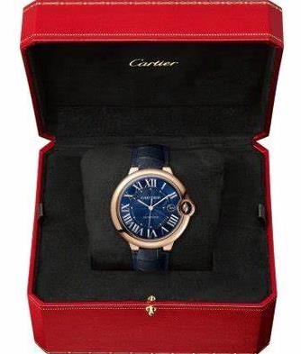 The 42mm replica watch is designed for men.